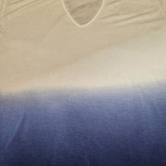 Rock & Republic Blue Ombre Tee – Size Large – Short Sleeve Gradient Top - Picture 2 of 5